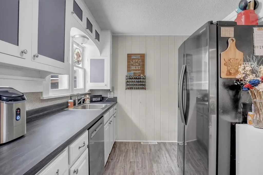 200 Allison Newton KS 67114