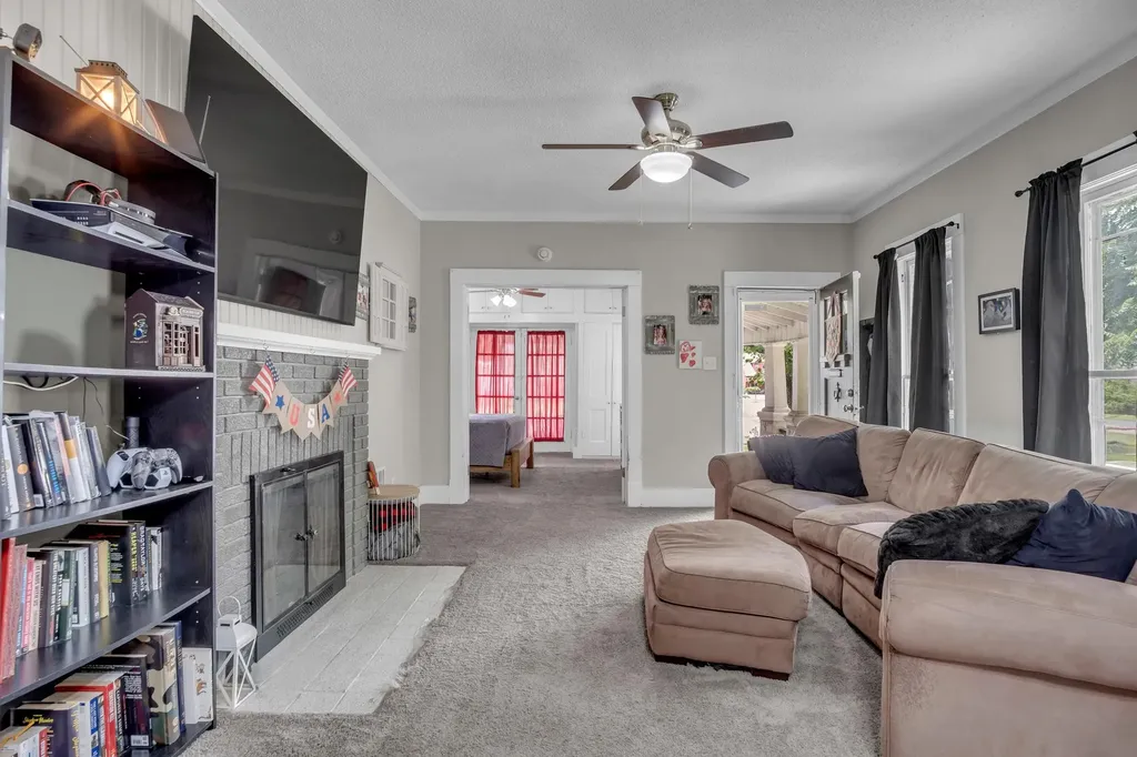 200 Allison Newton KS 67114