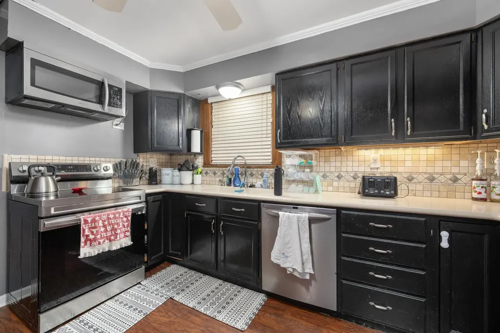 519 N C Wellington KS 67152