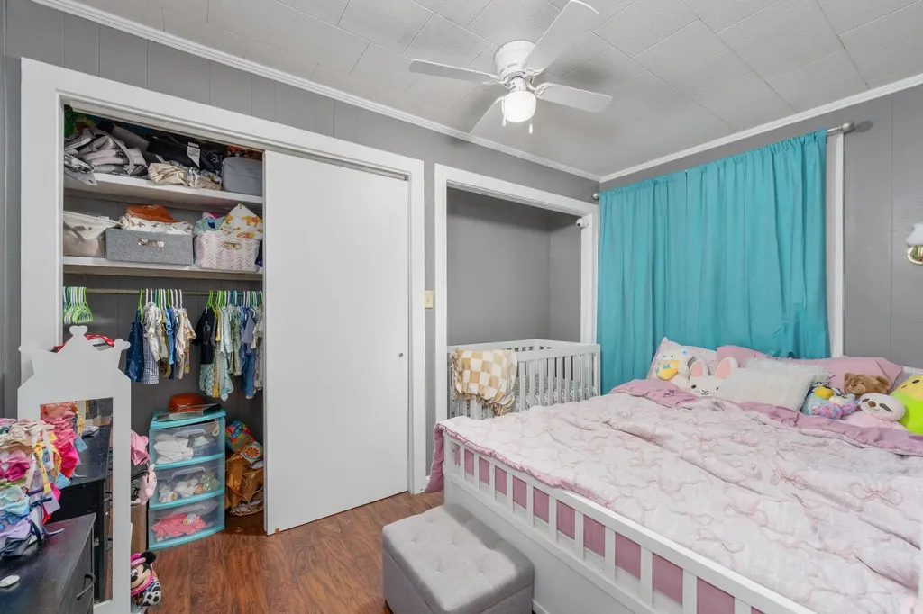 519 N C Wellington KS 67152
