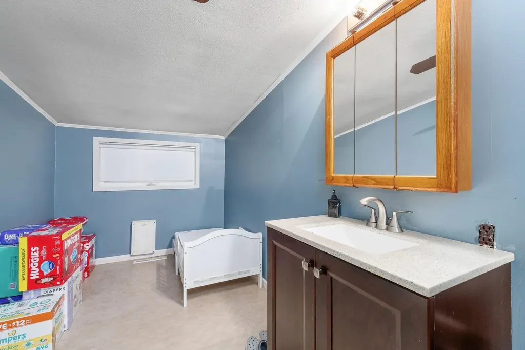 519 N C Wellington KS 67152