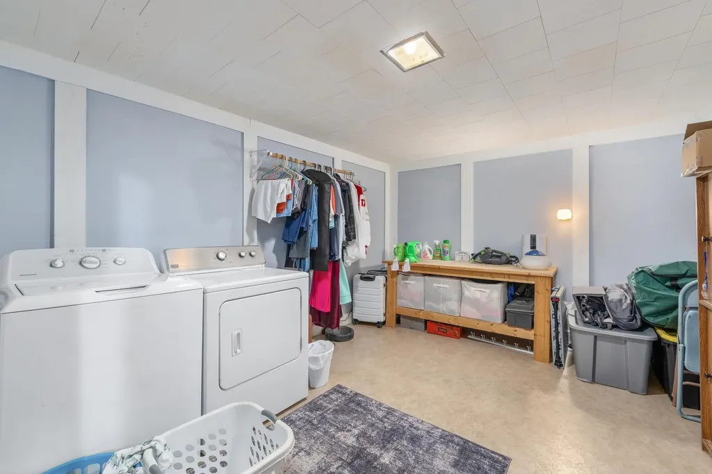 519 N C Wellington KS 67152