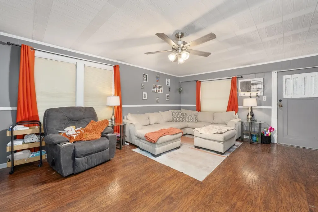 519 N C Wellington KS 67152