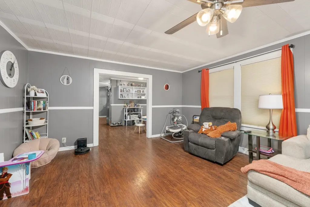 519 N C Wellington KS 67152