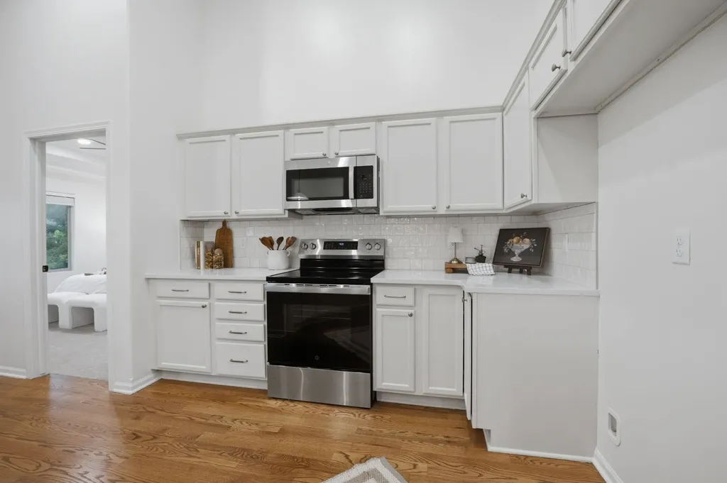 2639 N Woodridge Wichita KS 67226