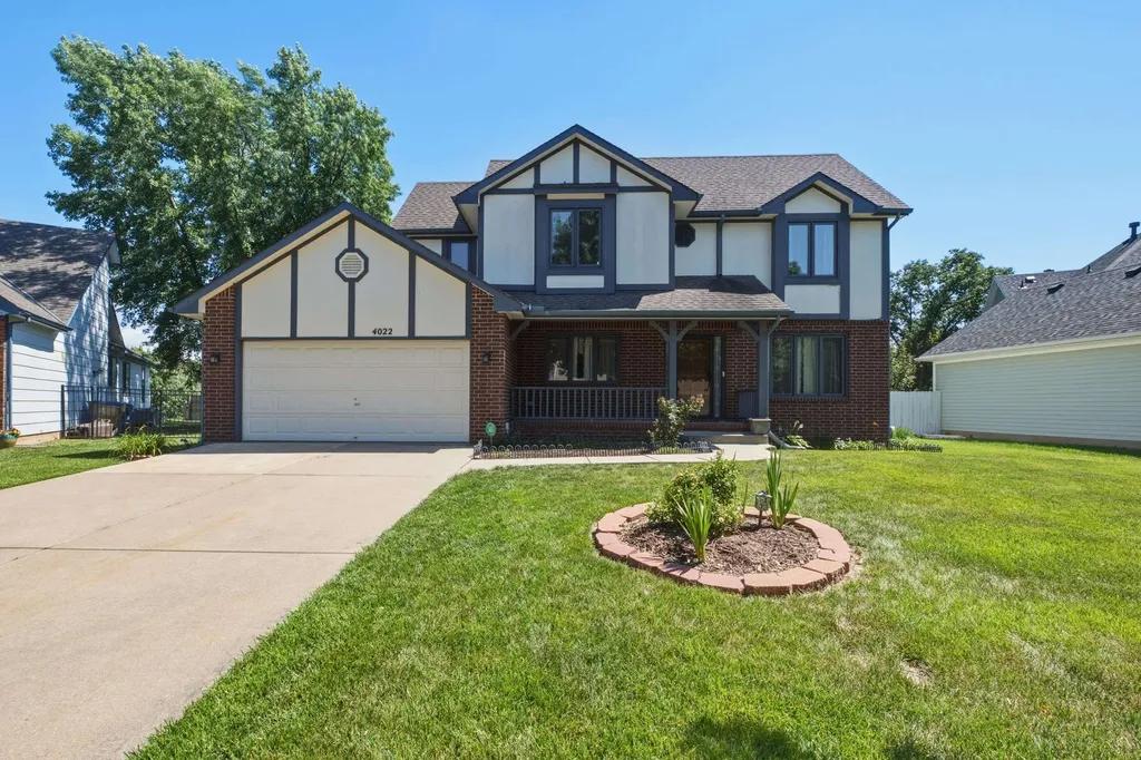 4022 N Rushwood Circle Wichita KS 67226-2428
