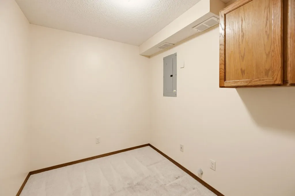4022 N Rushwood Circle Wichita KS 67226-2428