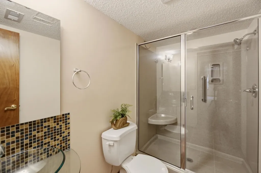 4022 N Rushwood Circle Wichita KS 67226-2428