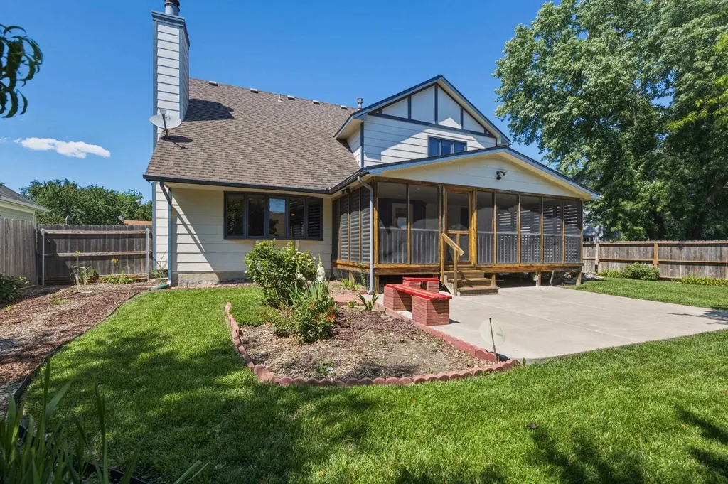 4022 N Rushwood Circle Wichita KS 67226-2428