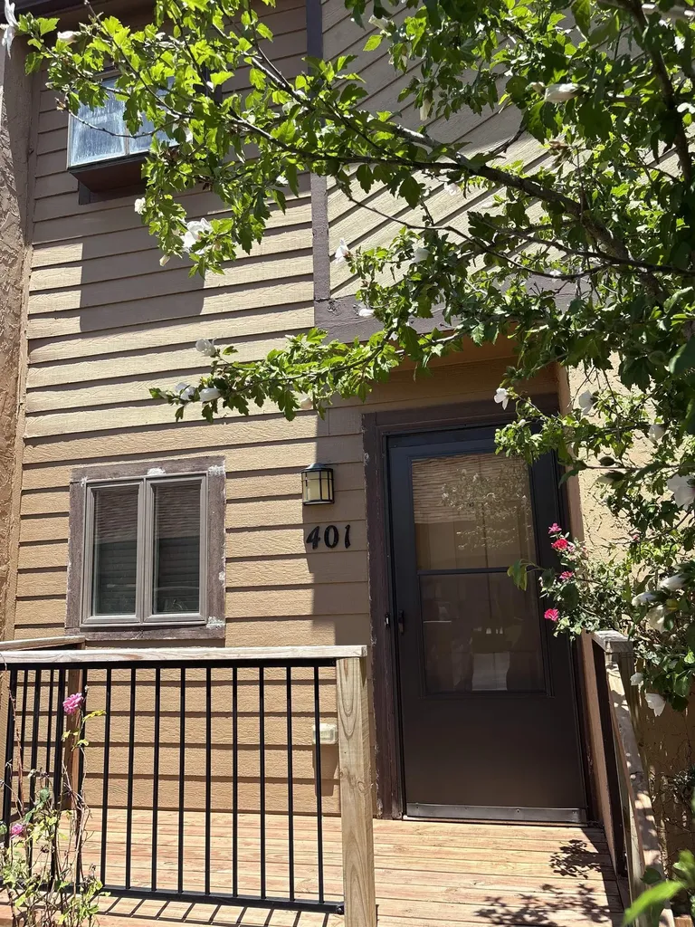2405 S Capri Wichita KS 67210