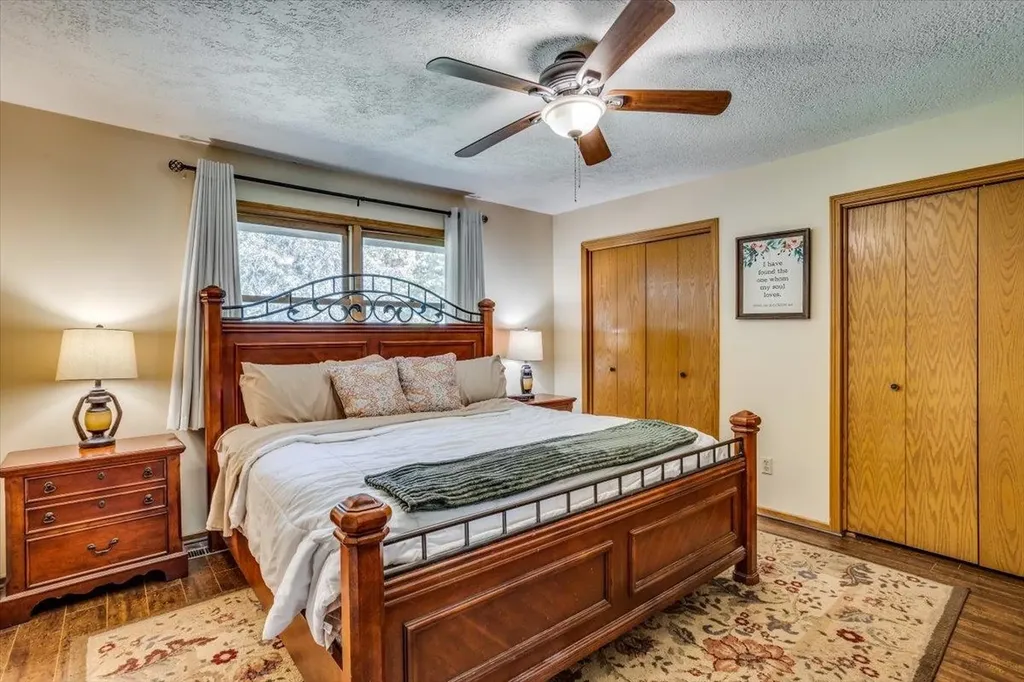 250 N Woodchuck Street Wichita KS 67212