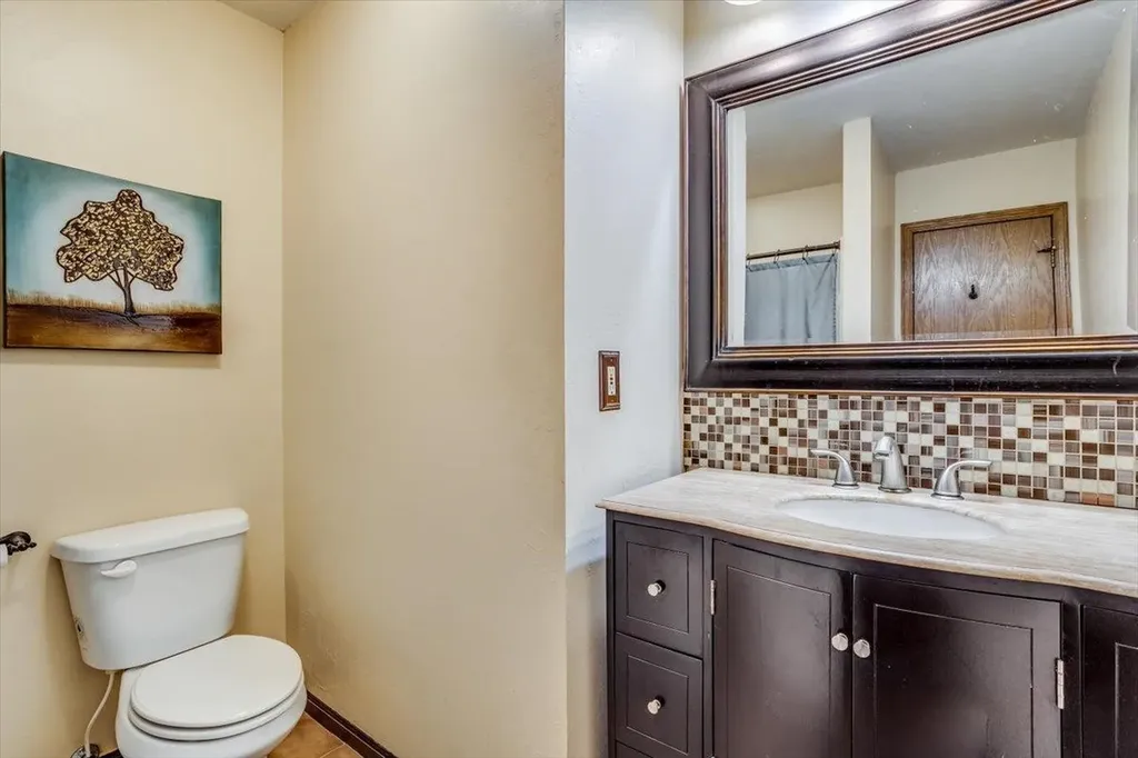 250 N Woodchuck Street Wichita KS 67212