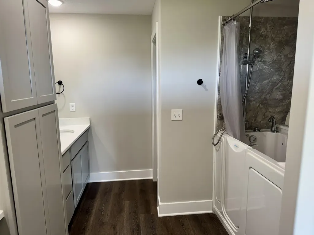 4429 S Mount Carmel Wichita KS 67217