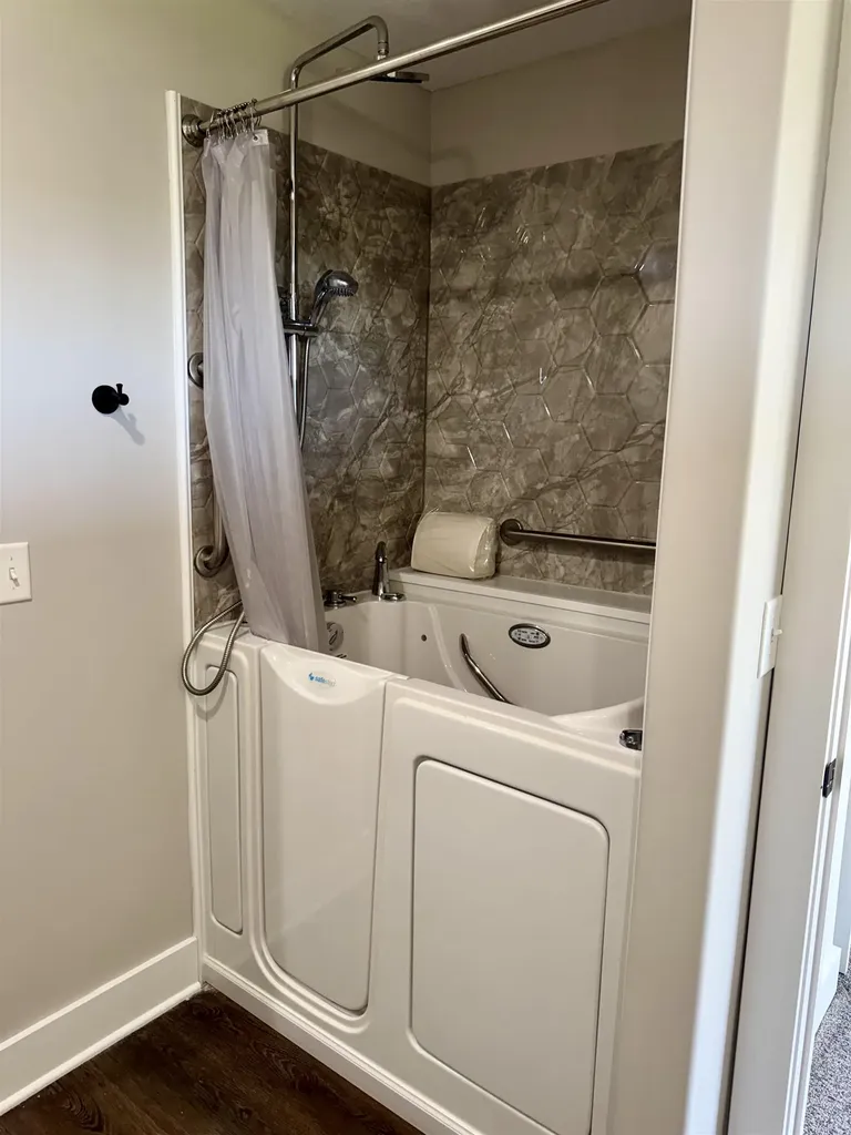 4429 S Mount Carmel Wichita KS 67217
