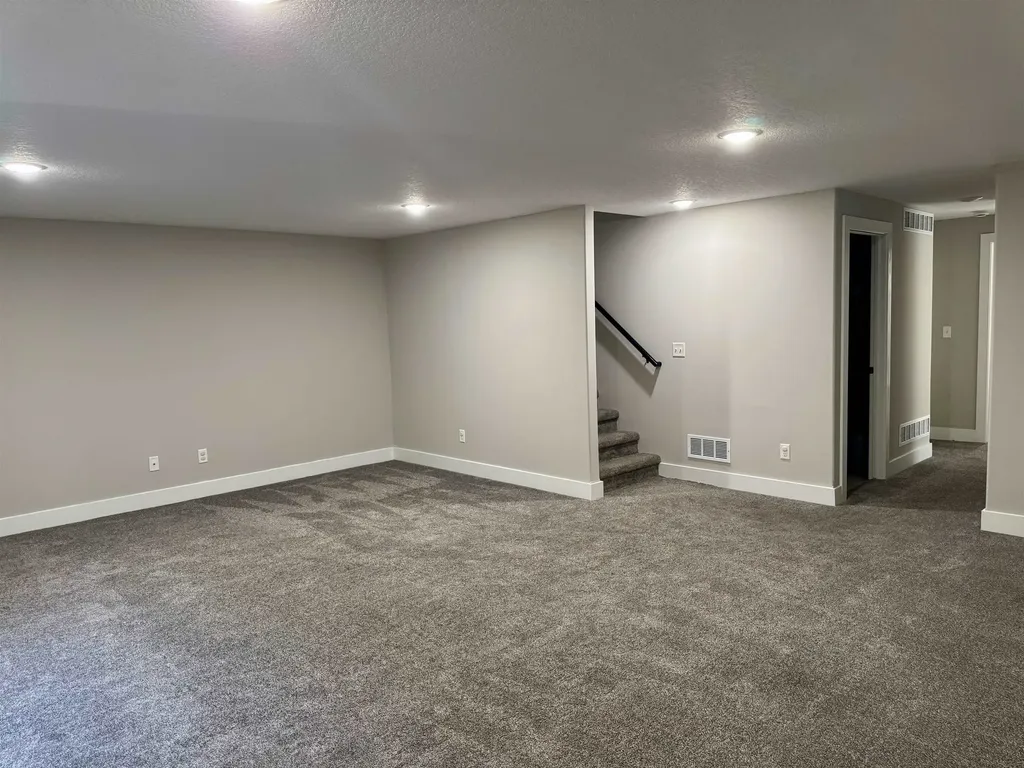 4429 S Mount Carmel Wichita KS 67217