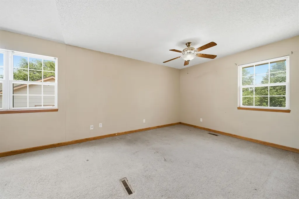 1942 S Chateau Street Wichita KS 67207
