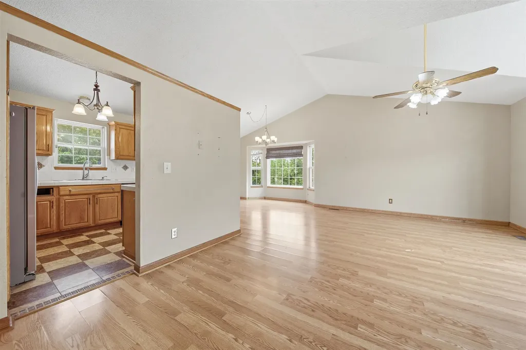 1942 S Chateau Street Wichita KS 67207