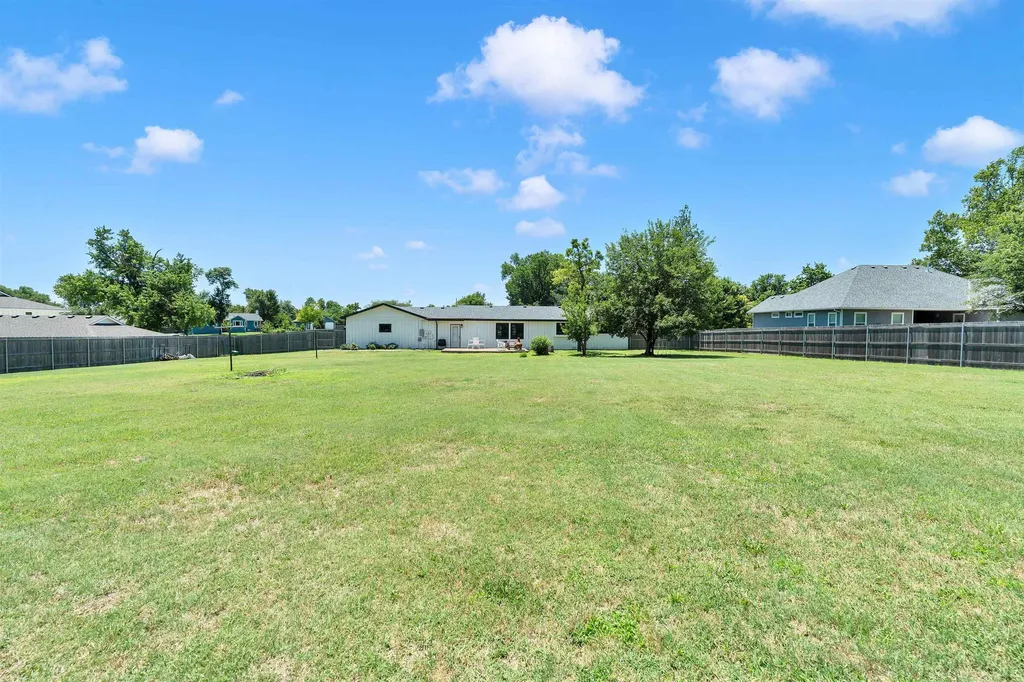 206 E Hamlin Andover KS 67002