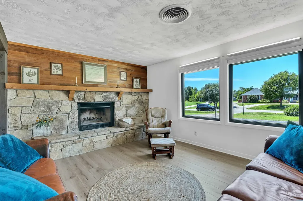 206 E Hamlin Andover KS 67002
