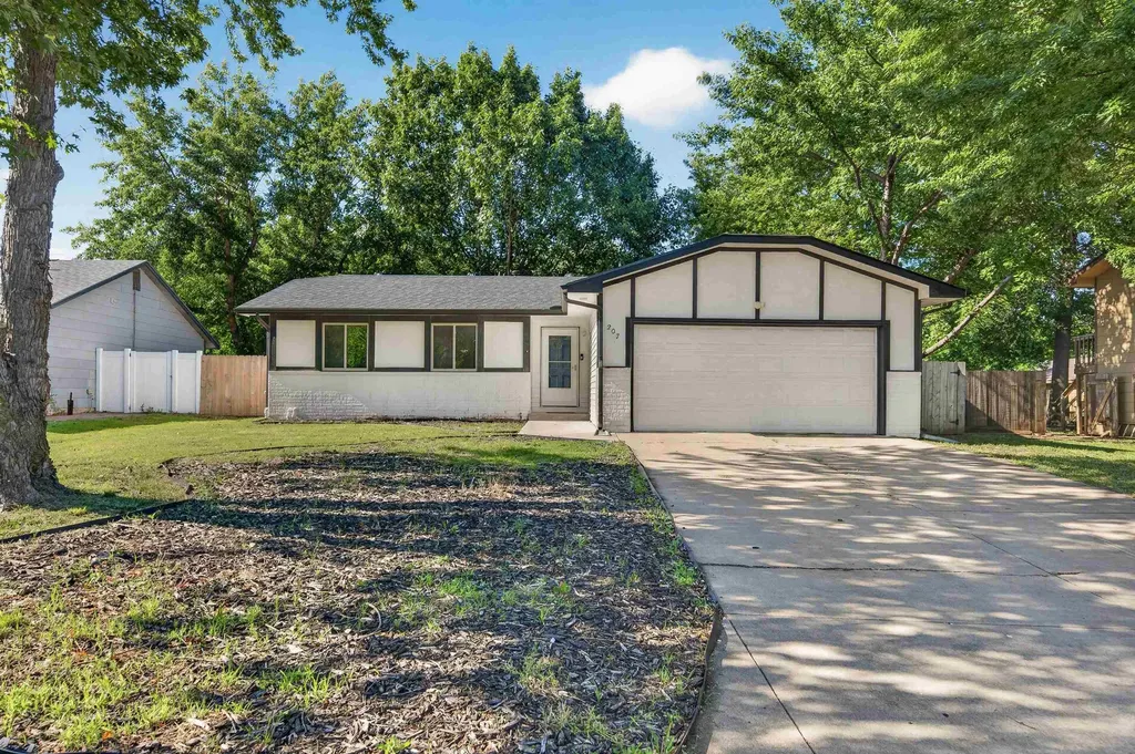 207 E North Point Drive Derby KS 67037