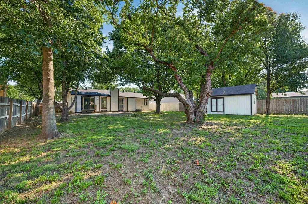 207 E North Point Drive Derby KS 67037
