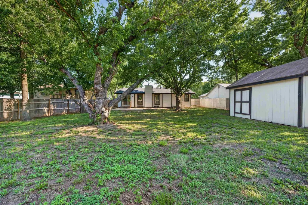 207 E North Point Drive Derby KS 67037