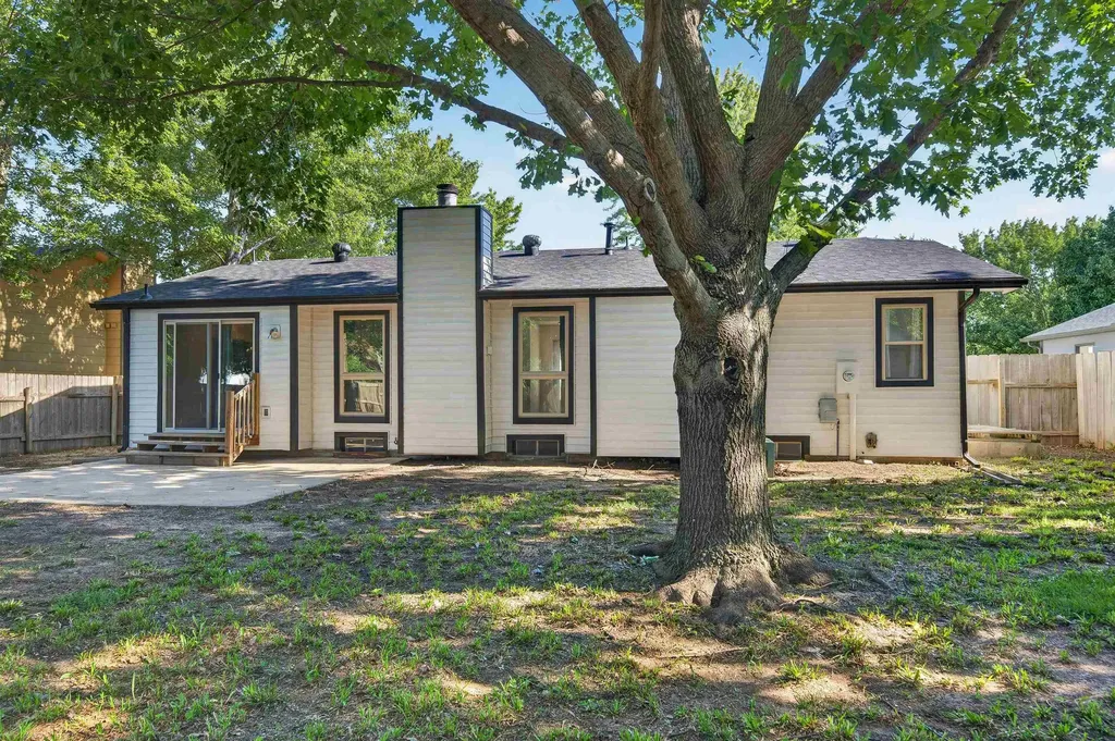 207 E North Point Drive Derby KS 67037