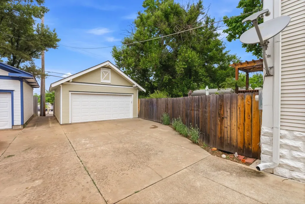 235 N Yale Wichita KS 67208