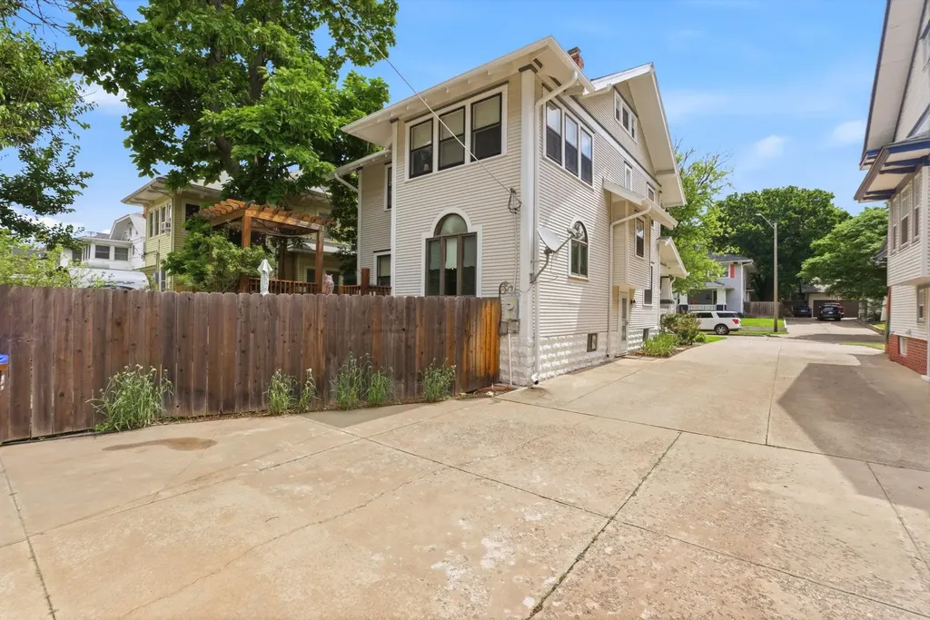 235 N Yale Wichita KS 67208