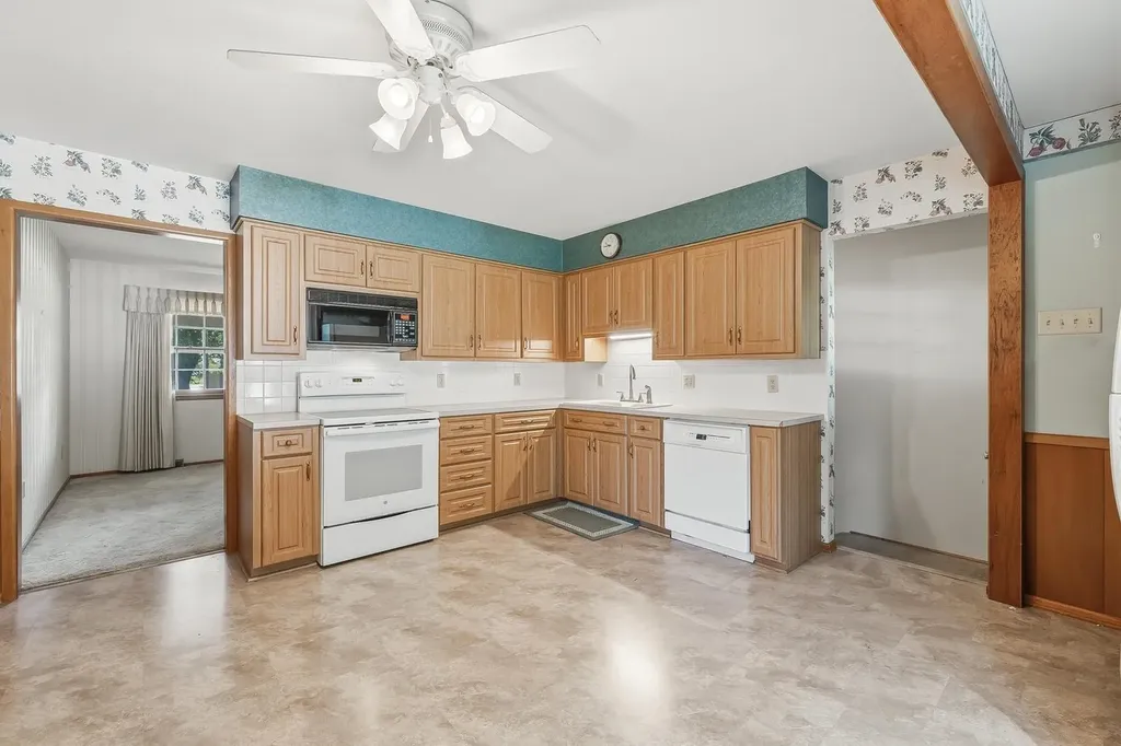 1209 N Sunset Drive Mulvane KS 67110