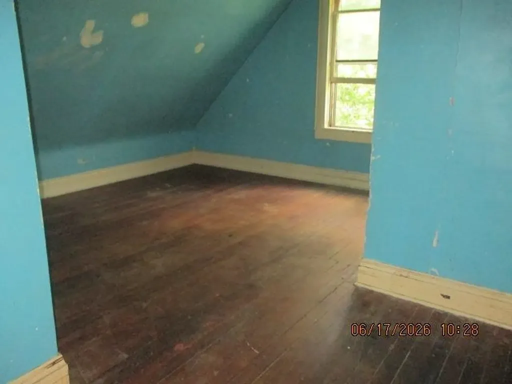 1400 Grand Avenue Parsons KS 67357