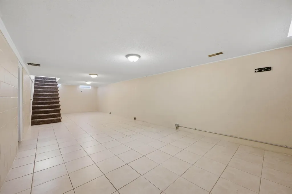 2215 E Stafford Street Wichita KS 67211