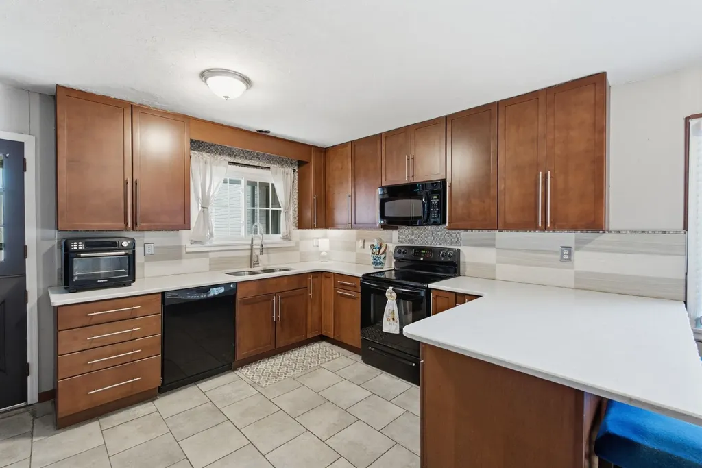 6119 E Oneida Avenue Wichita KS 67208