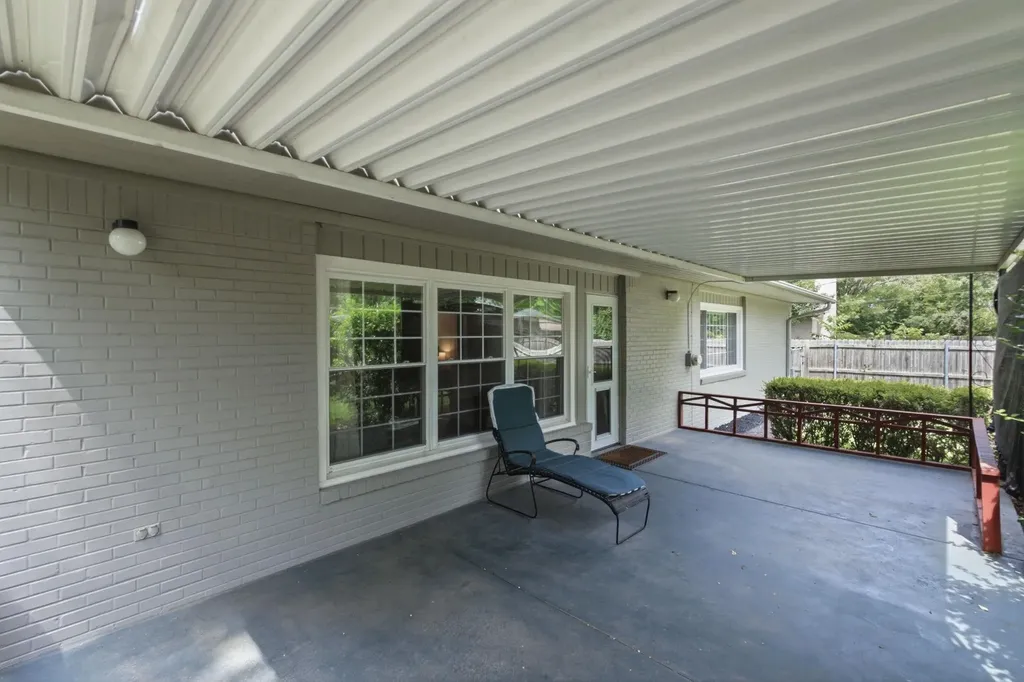 6119 E Oneida Avenue Wichita KS 67208