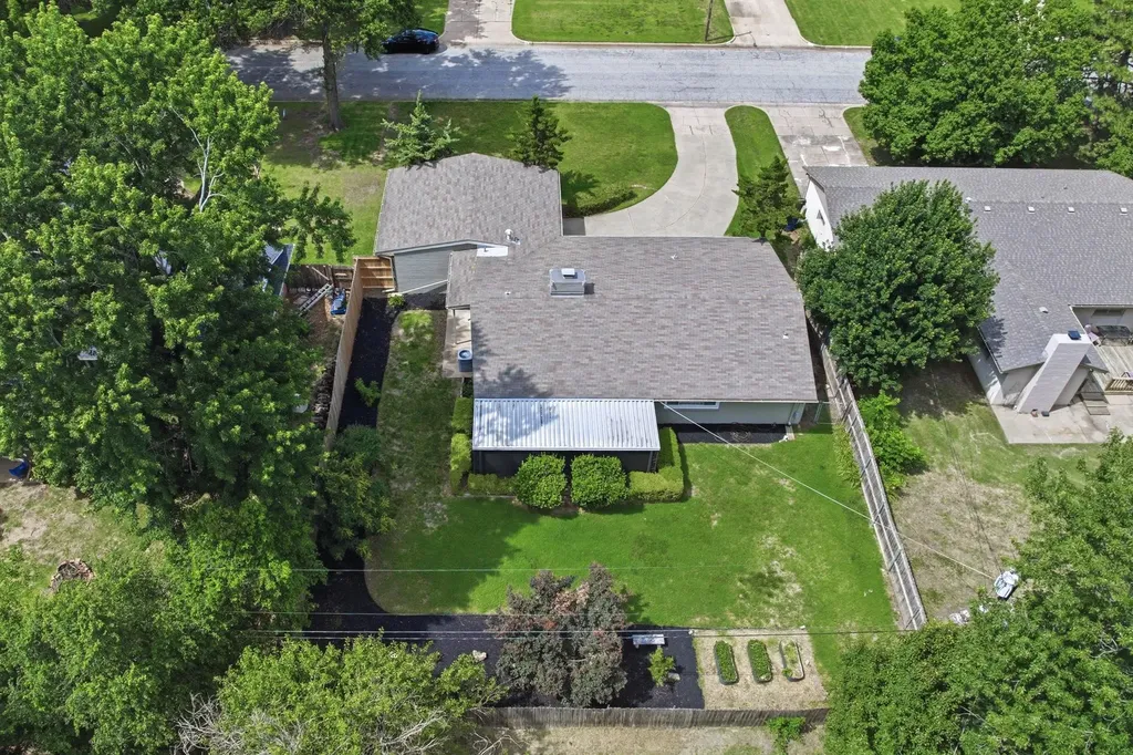 6119 E Oneida Avenue Wichita KS 67208