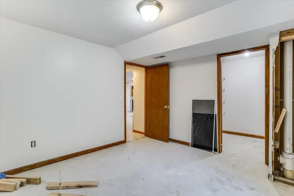 2721 N Stoney Point Court Wichita KS 67205