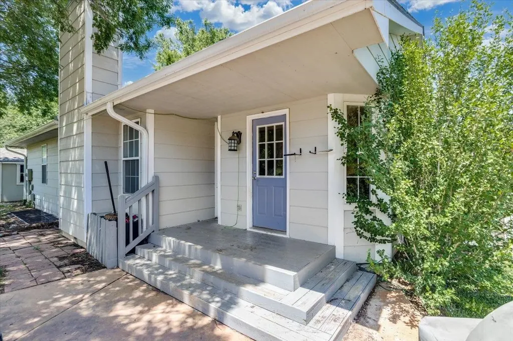 2721 N Stoney Point Court Wichita KS 67205
