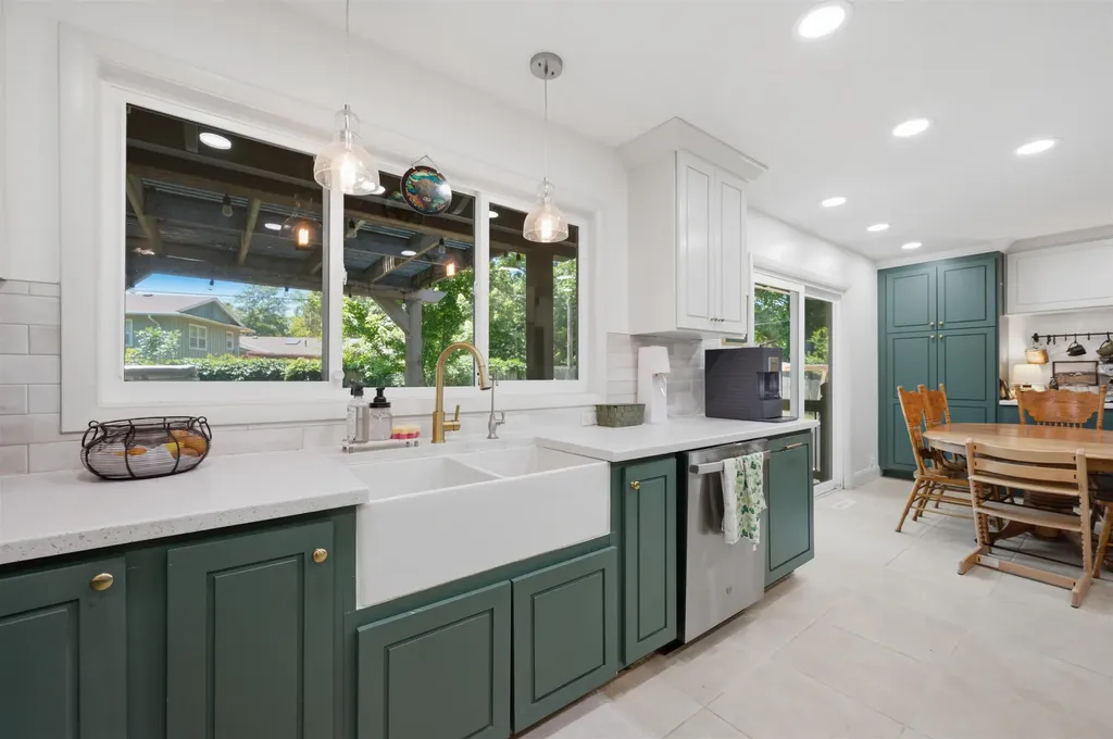 163 S Lochinvar Street Wichita KS 67207