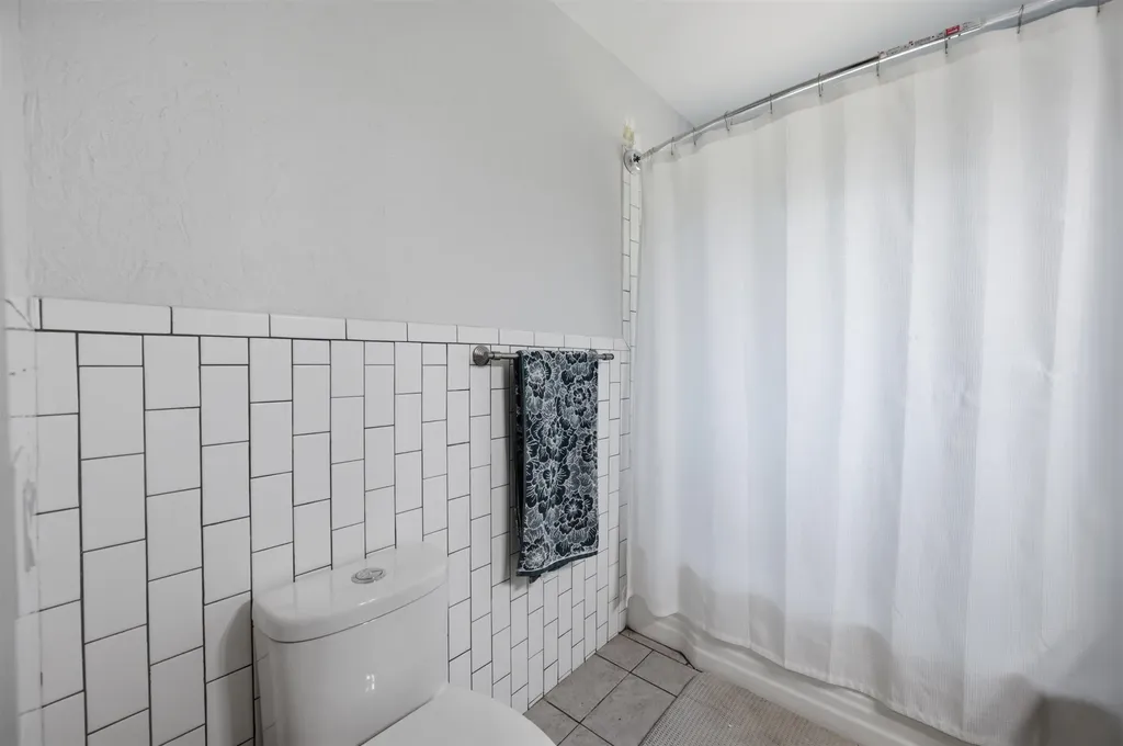 163 S Lochinvar Street Wichita KS 67207