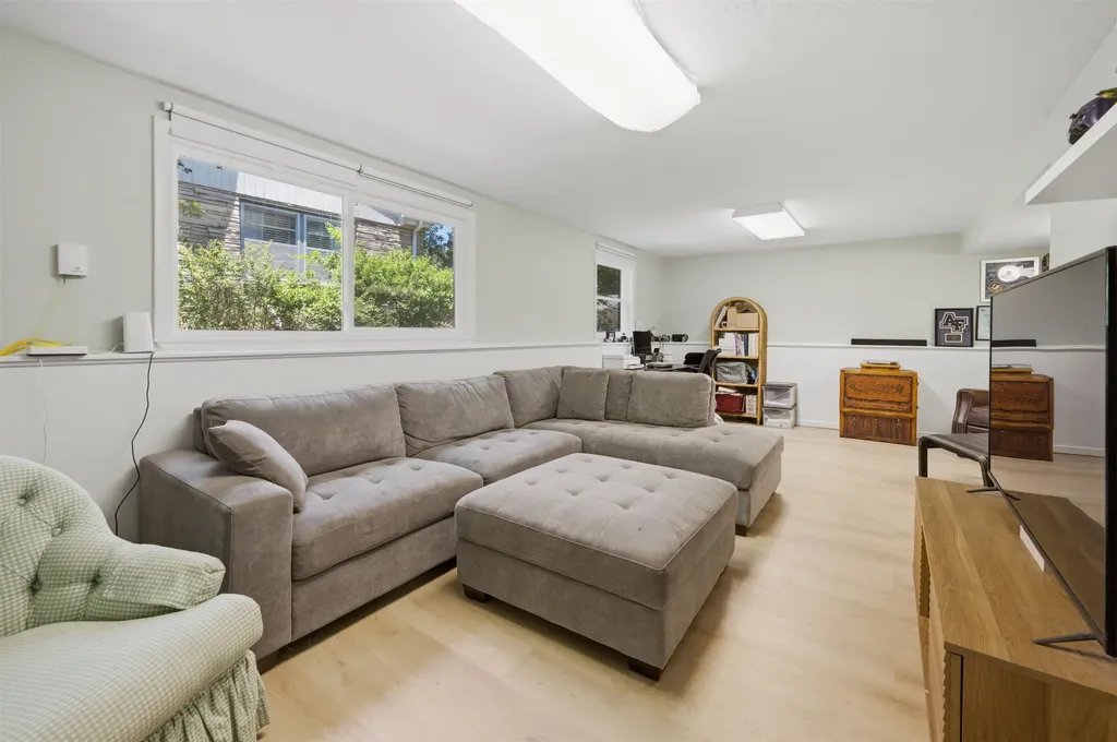 163 S Lochinvar Street Wichita KS 67207