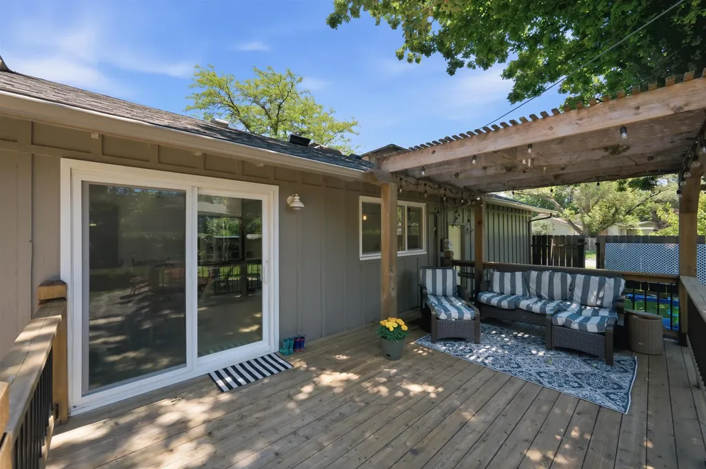 163 S Lochinvar Street Wichita KS 67207