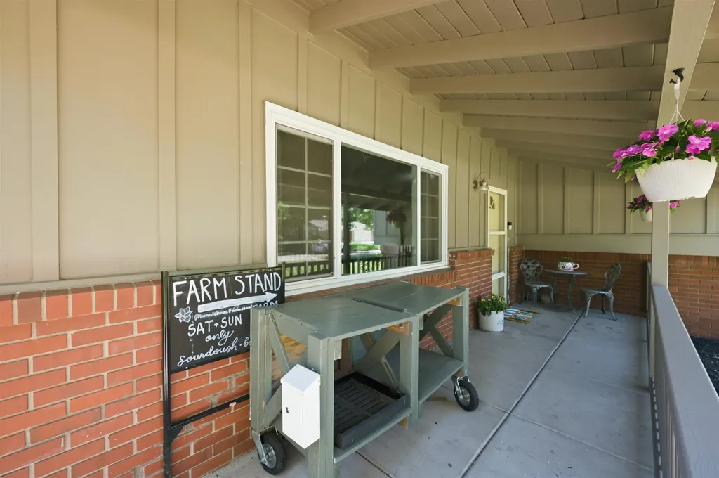 163 S Lochinvar Street Wichita KS 67207