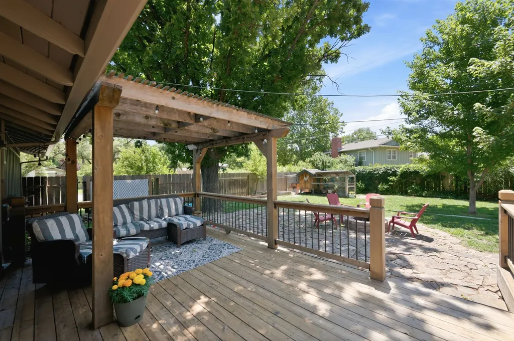 163 S Lochinvar Street Wichita KS 67207