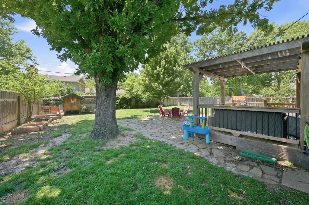 163 S Lochinvar Street Wichita KS 67207