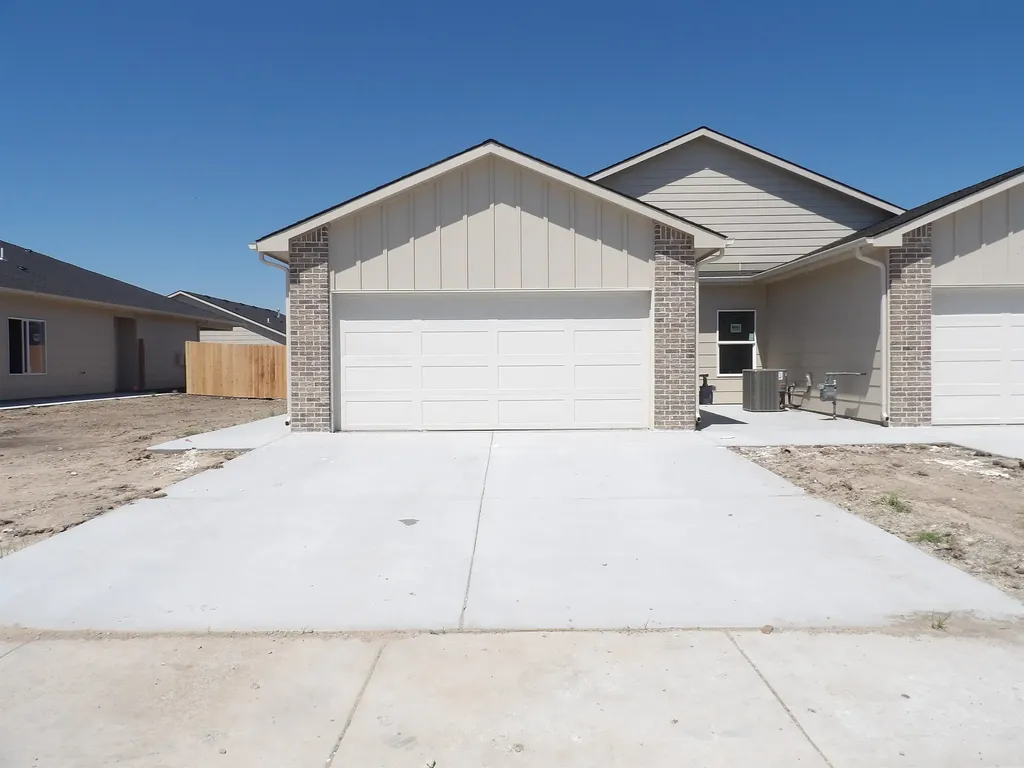 915 S Fox Ridge Street Newton KS 67114