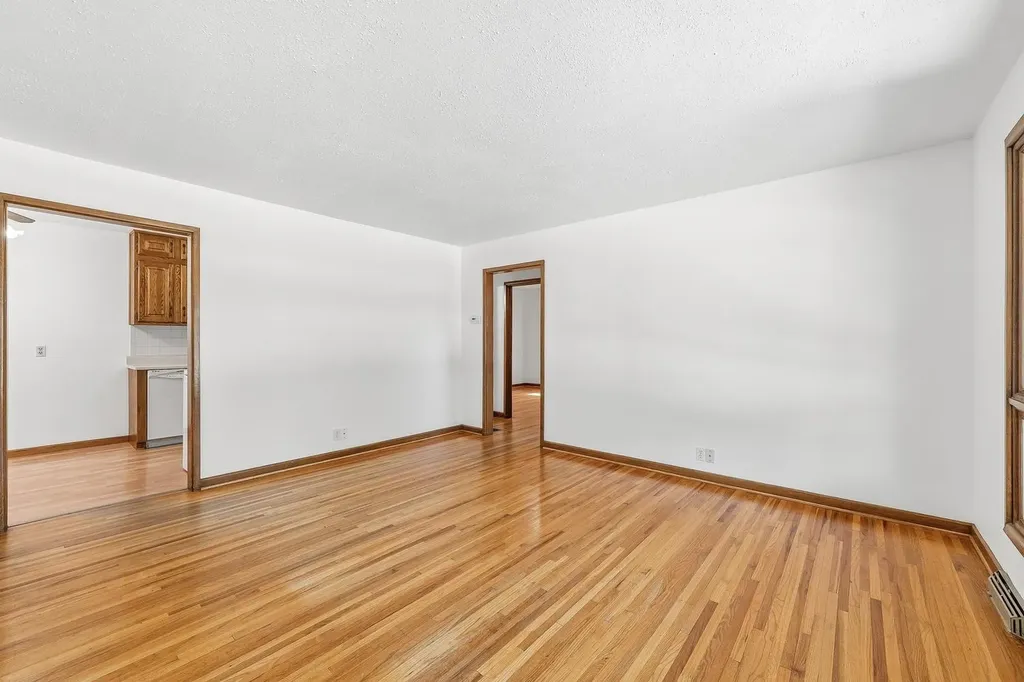1232 E El Monte Street Wichita KS 67216