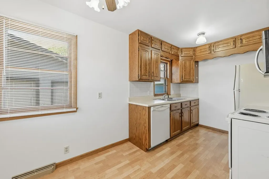 1232 E El Monte Street Wichita KS 67216