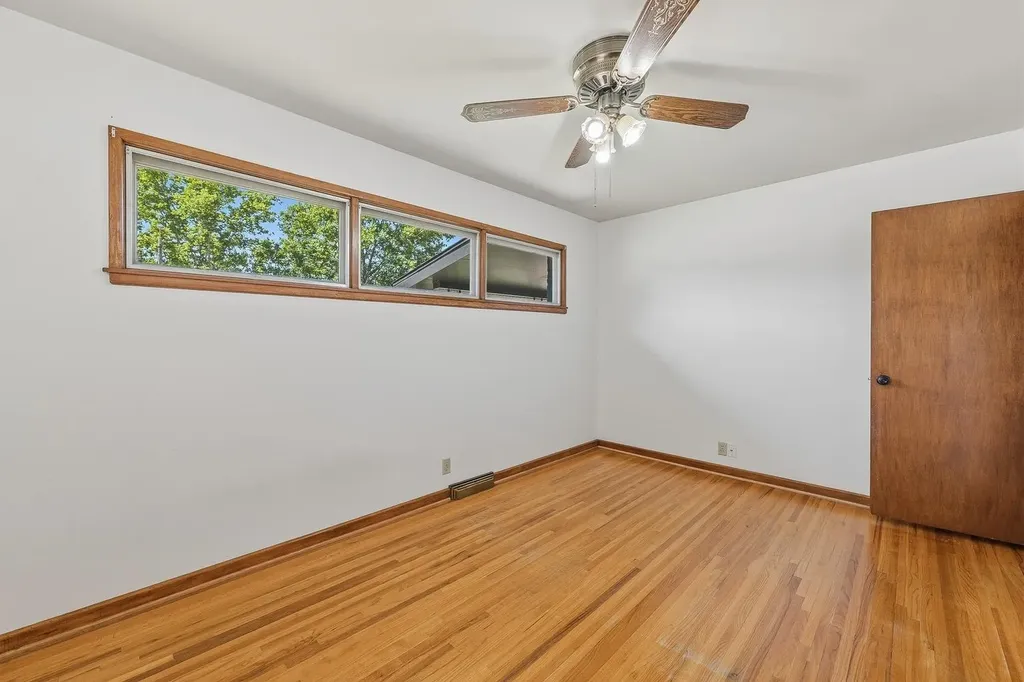 1232 E El Monte Street Wichita KS 67216