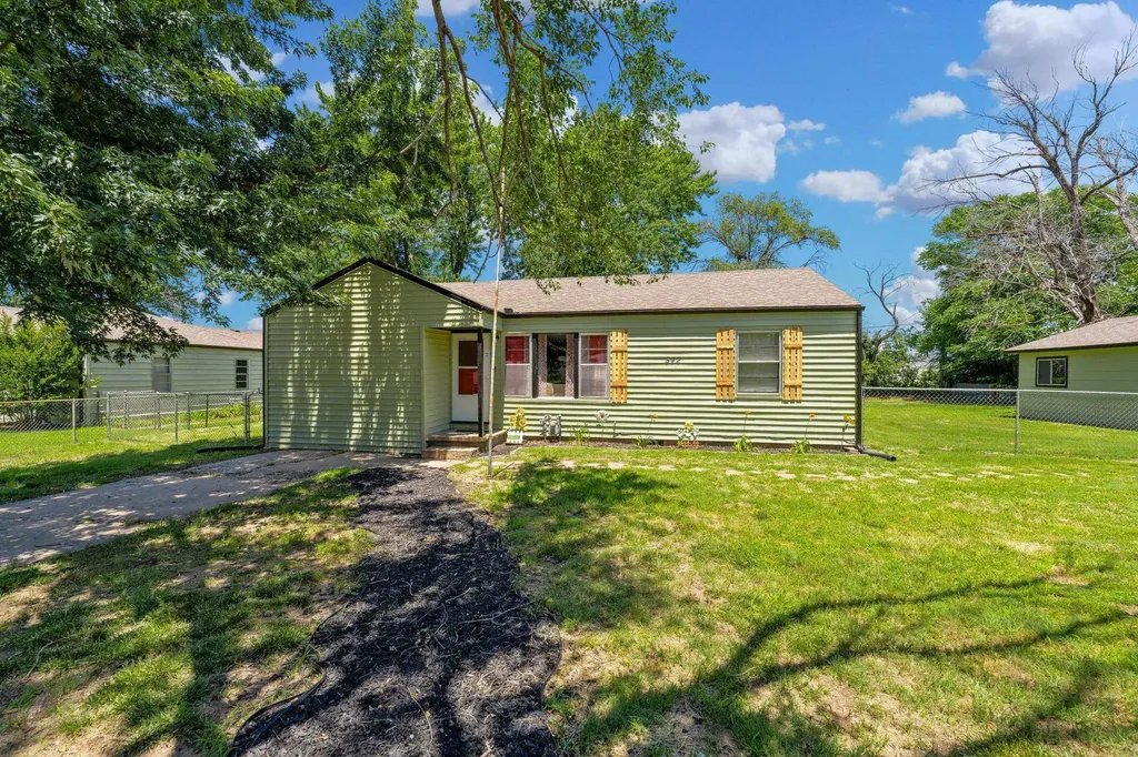 542 W Sunrise Drive Wichita KS 67217
