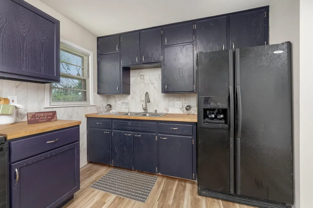 542 W Sunrise Drive Wichita KS 67217